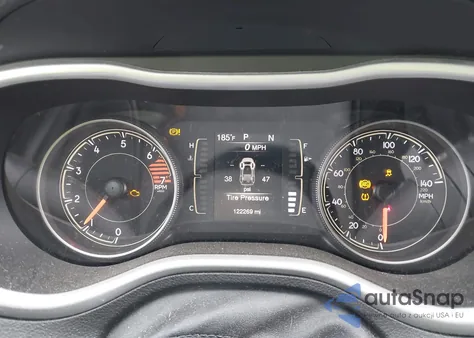 2018 Jeep Cherokee Latitude Plus 4X4 from USA, damaged, VIN 1C4PJMLB7JD507892